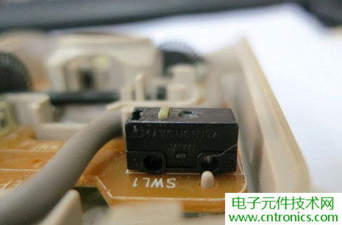 殿堂級機(jī)械鼠標(biāo)拆解：嘆精致做工！