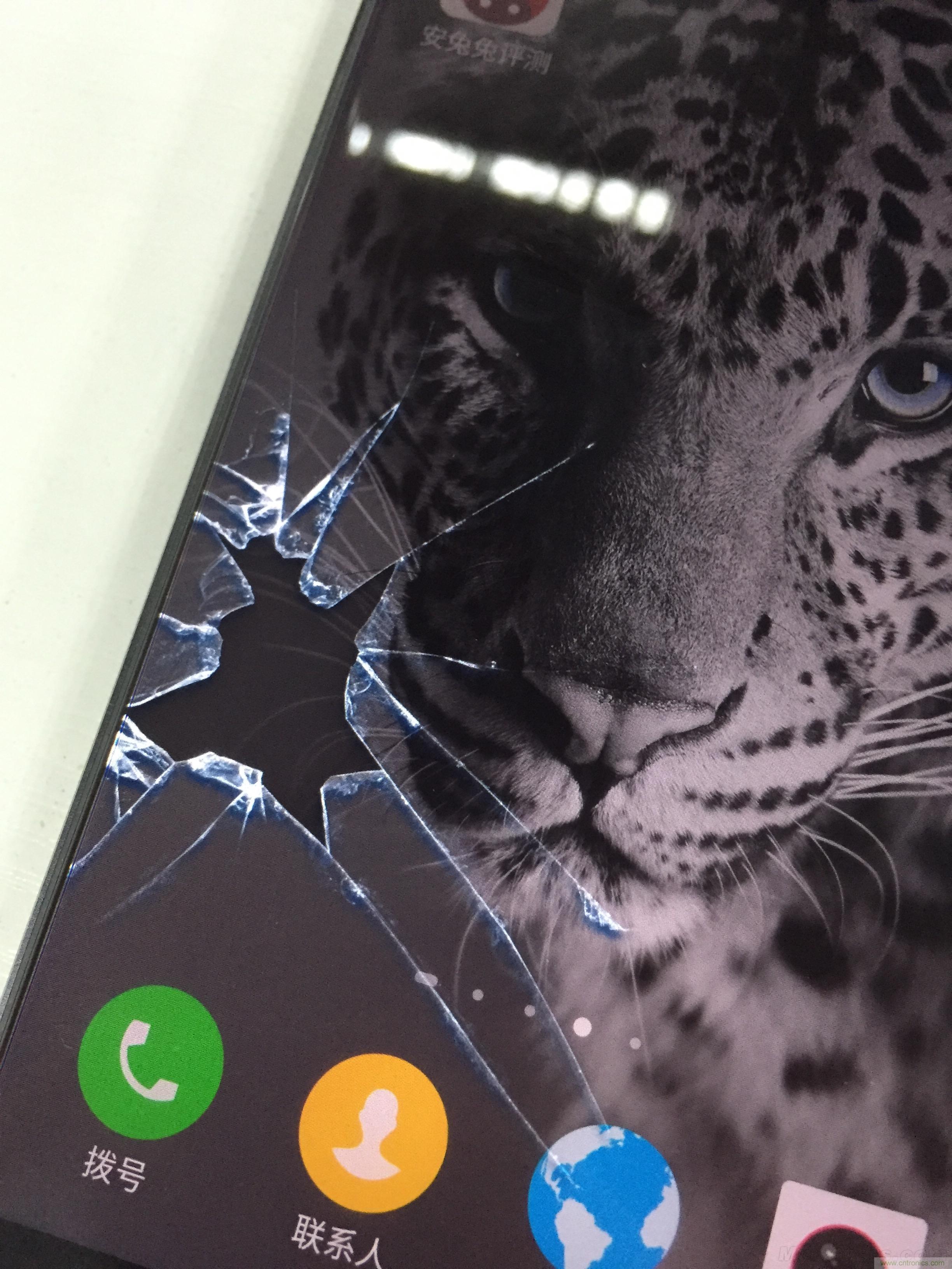 無邊框的 nubia Z9 ，一款既有驚喜，又有驚艷的智能手機(jī)