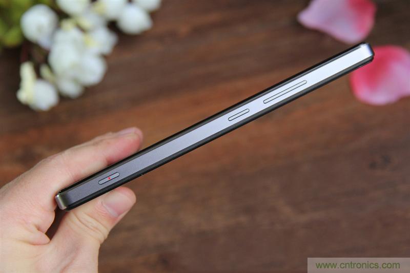 無邊框的 nubia Z9 ，一款既有驚喜，又有驚艷的智能手機(jī)