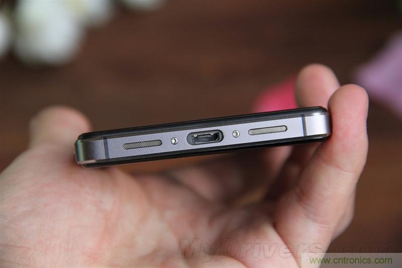 無邊框的 nubia Z9 ，一款既有驚喜，又有驚艷的智能手機(jī)