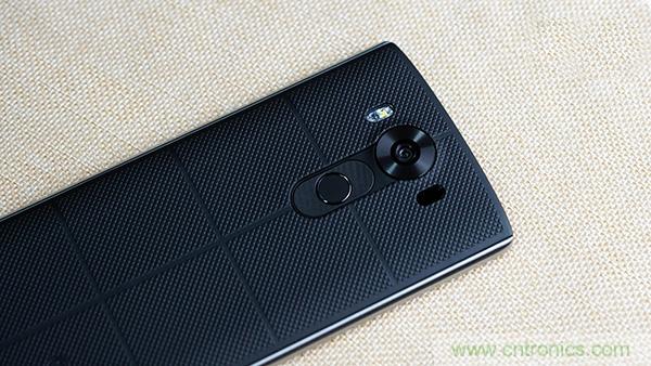 業界良心 LG V10 評測:剛毅、冷峻，不失人性化