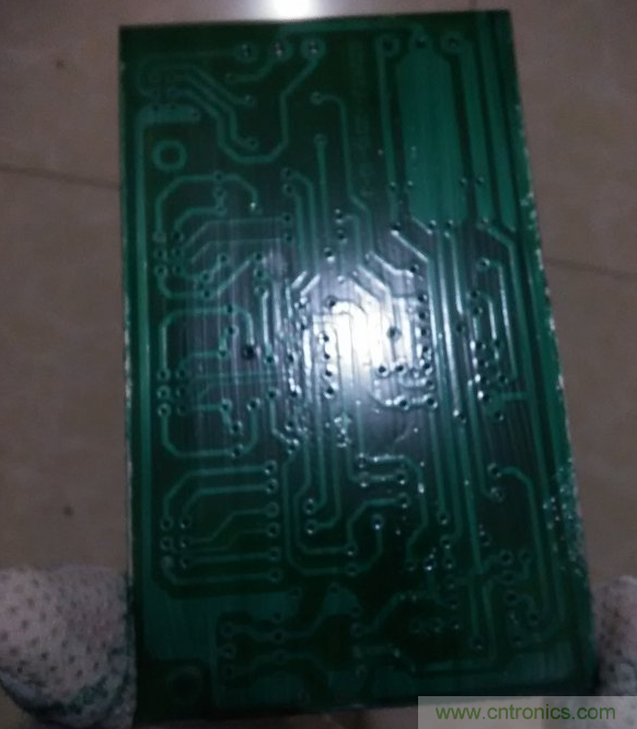 嘗試了四次PCB制作， 最后一發(fā)算是成功了
